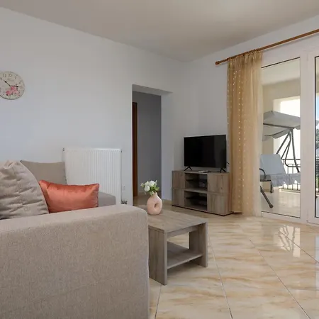 Apartmán Altamira One - 1st Floor, 8 People, Veranda With Views Kalpaki (Zakynthos)