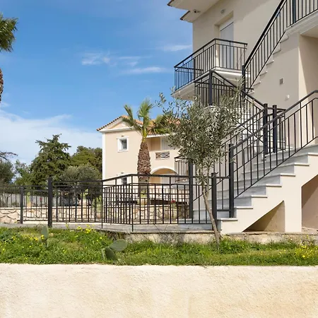 Apartmán Altamira One - 1st Floor, 8 People, Veranda With Views Kalpaki (Zakynthos)