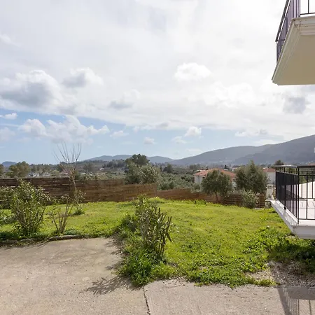 Altamira One - 1st Floor, 8 People, Veranda With Views *